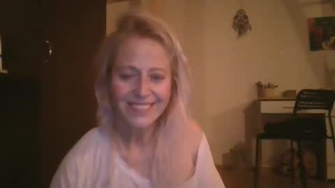 MaryGoRound online show from 01/17/25, 03:12