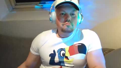 mars0481 online show from 12/05/25, 01:42