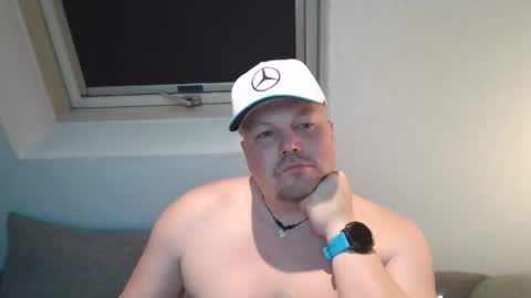 mars0481 online show from 12/16/25, 05:40