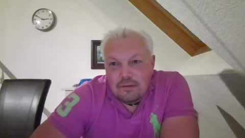 Snapshot of mars0481 chatting on 06/14/26, 12:52 mars0481 online show from 06/14/26, 12:52