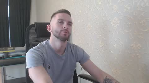 Snapshot of marselle_looker chatting on 02/06/25, 06:51 Marselle online show from 02/06/25, 06:51