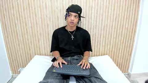 MARSHALL online show from 09/22/25, 01:24