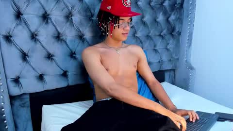 MARSHALL online show from 12/20/25, 01:29