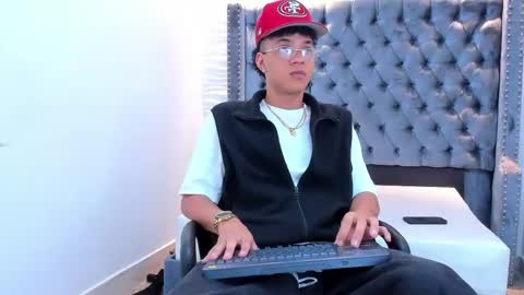 MARSHALL online show from 04/13/26, 04:07