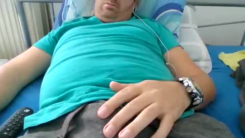 Martin83 online show from 10/25/25, 10:56