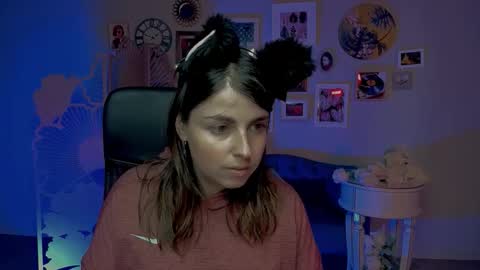 martaedams online show from 11/17/25, 06:08