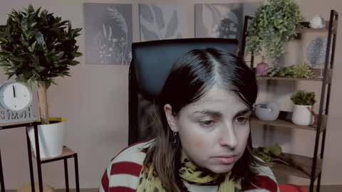 martaedams online show from 11/26/25, 06:47