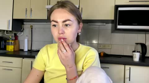 Marta online show from 03/19/26, 03:05