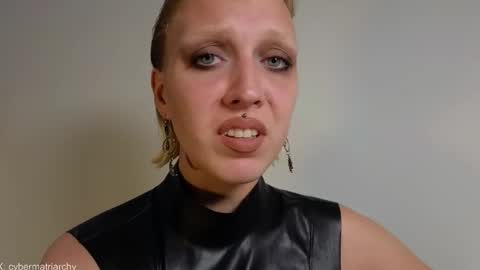 Ultimate Goddess online show from 11/16/25, 07:36