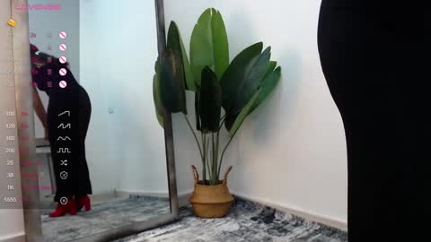 marthina thompson online show from 12/11/24, 03:26