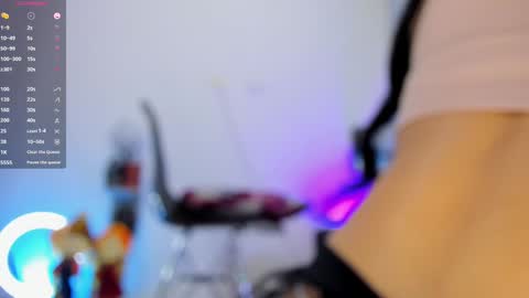 Snapshot of martiina_0 chatting on 10/28/25, 07:45 wendy online show from 10/28/25, 07:45