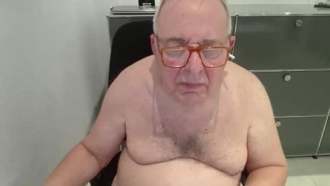 Snapshot of martin_1947 chatting on 01/08/26, 12:24 martin_1947 online show from 01/08/26, 12:24