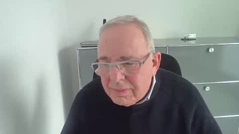 Snapshot of martin_1947 chatting on 02/01/26, 12:26 martin_1947 online show from 02/01/26, 12:26