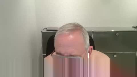 martin_1947 online show from 06/06/26, 08:24
