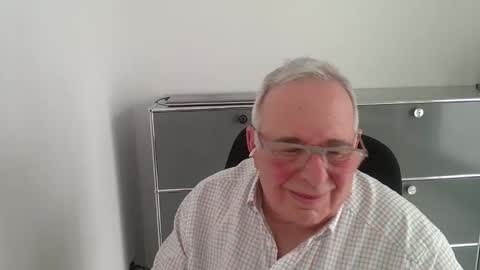 martin_1947 online show from 06/08/26, 05:46