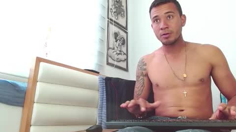 Snapshot of martin_smith20 chatting on 12/01/25, 01:05 martin_smith20 online show from 12/01/25, 01:05