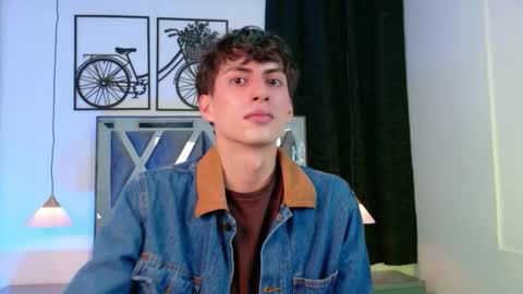 Snapshot of martin_williams_ chatting on 01/13/26, 12:32 martin_williams_ online show from 01/13/26, 12:32