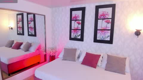 mari online show from 11/25/25, 12:16