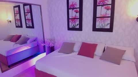 mari online show from 12/04/25, 12:14