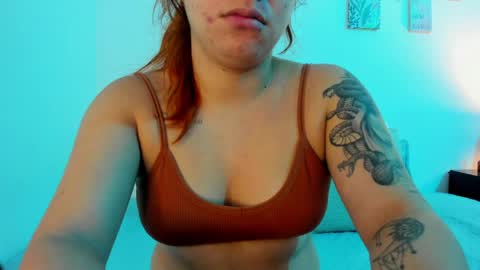 C A R O L I N A  online show from 05/04/26, 10:55