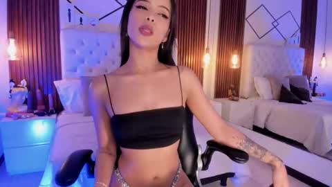 Martina online show from 11/30/25, 09:13