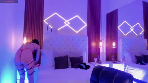 Martina online show from 12/19/25, 10:44