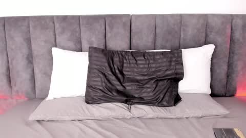 Laura online show from 01/20/25, 08:29