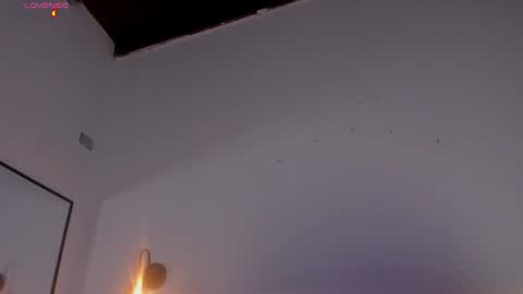 Laura online show from 11/12/25, 07:46