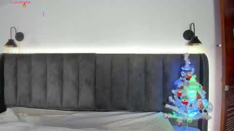 Laura online show from 11/23/25, 07:57