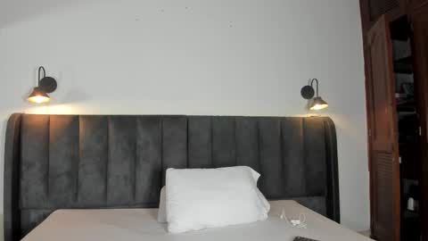 Laura online show from 03/26/26, 07:30