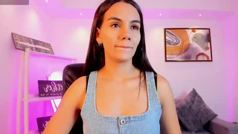 Martina online show from 04/18/26, 11:14