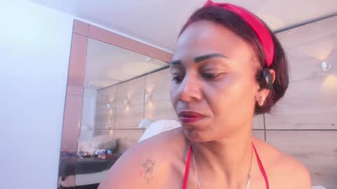 martina touss  online show from 02/18/26, 01:07