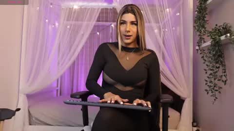 martinaa_rose online show from 07/24/26, 12:25