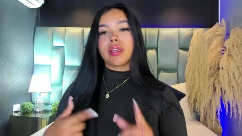 Martina Garcia online show from 04/16/26, 10:12