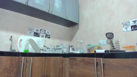 ...  ... online show from 02/12/25, 10:26