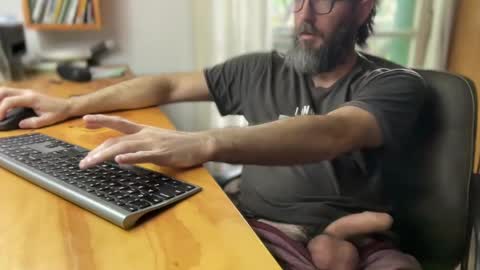 Snapshot of martincito22xl chatting on 12/01/24, 04:29 Martincito online show from 12/01/24, 04:29