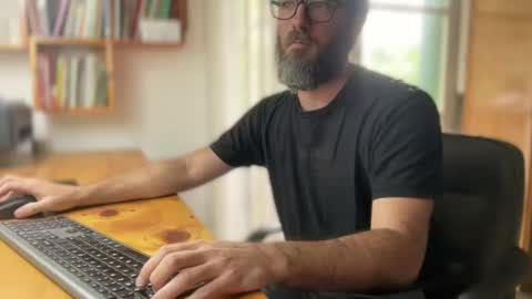 Snapshot of martincito22xl chatting on 02/12/25, 02:54 Martincito online show from 02/12/25, 02:54