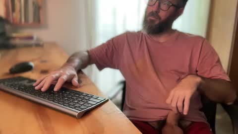 Snapshot of martincito22xl chatting on 02/25/25, 11:19 Martincito online show from 02/25/25, 11:19