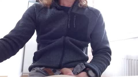 Snapshot of martindominant chatting on 05/18/26, 01:39 martindominant online show from 05/18/26, 01:39