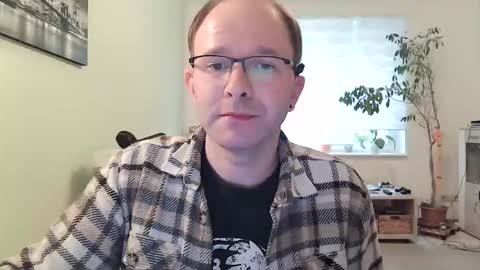 Snapshot of martingersdorf85 chatting on 10/11/25, 02:15 Martin online show from 10/11/25, 02:15