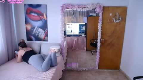 Snapshot of martiniella chatting on 05/07/26, 08:58 Antonella Martini online show from 05/07/26, 08:58
