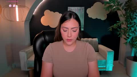 Snapshot of martinnabonnet chatting on 03/10/25, 04:57 Martinna Bonnet online show from 03/10/25, 04:57