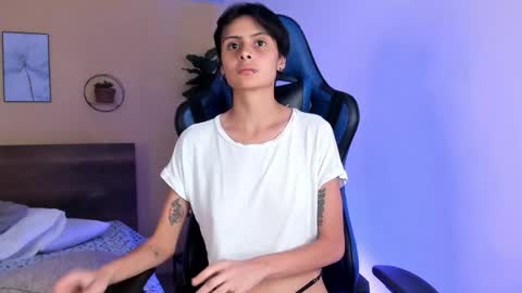 Martina and Anastasia online show from 11/12/25, 09:36