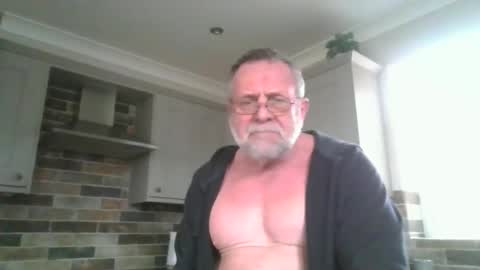 Snapshot of martinrgbxxxx chatting on 02/09/25, 03:45 martinrgbxxxx online show from 02/09/25, 03:45