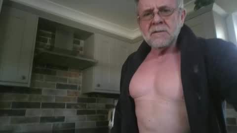 Snapshot of martinrgbxxxx chatting on 03/08/25, 02:30 martinrgbxxxx online show from 03/08/25, 02:30