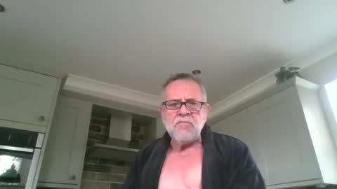 Snapshot of martinrgbxxxx chatting on 10/11/25, 09:19 martinrgbxxxx online show from 10/11/25, 09:19