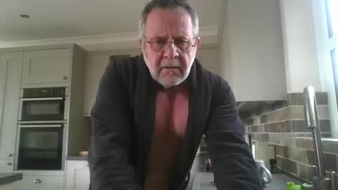 martinrgbxxxx online show from 05/18/26, 07:58