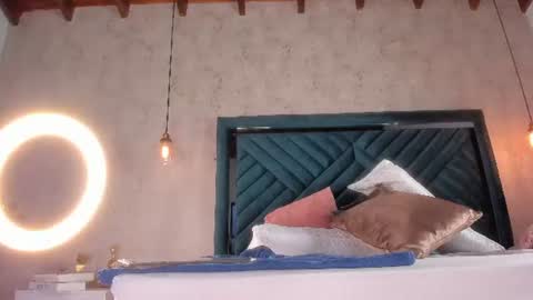 Snapshot of marttina_ruiz chatting on 06/19/26, 08:01 Martina online show from 06/19/26, 08:01