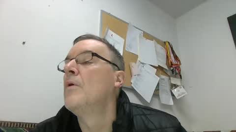 marty1688 online show from 01/01/25, 12:22