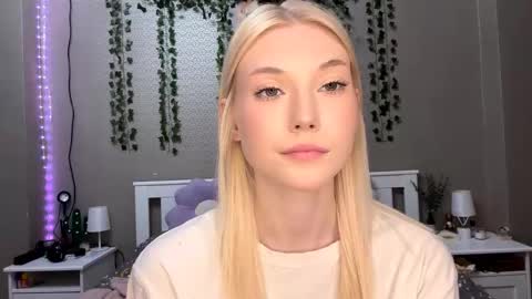 Lisa online show from 01/15/26, 03:27